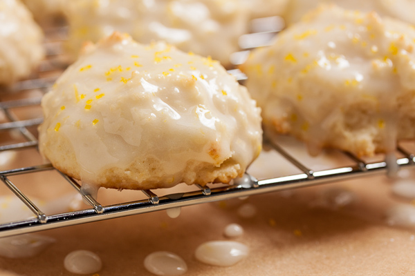 lemon-glazed ricotta cookies