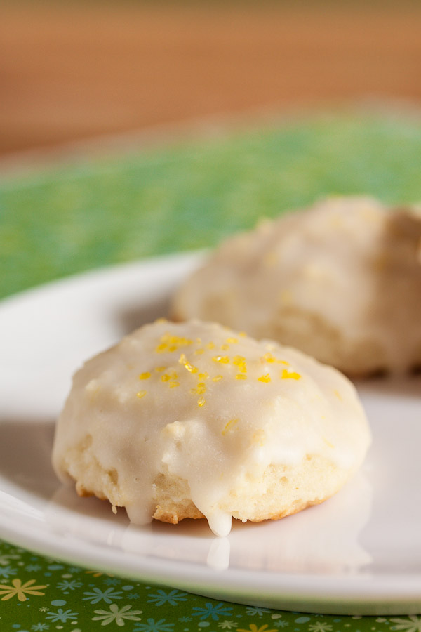 lemon-glazed ricotta cookies