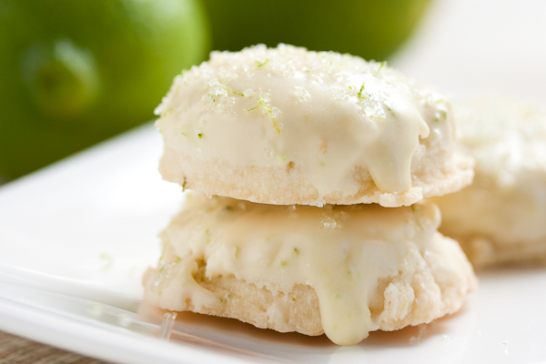 Shortbread-based lime cookies with a really fresh flavour. There's lime zest in every component of this cookie. A very summery cookie.