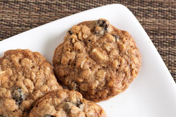 white chocolate cherry oatmeal cookies