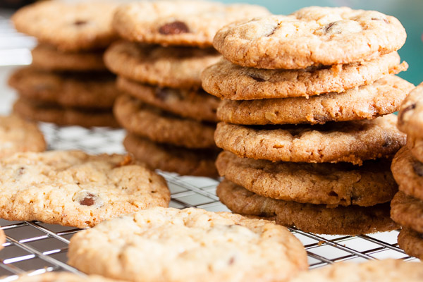 dark chocolate toffee cookies