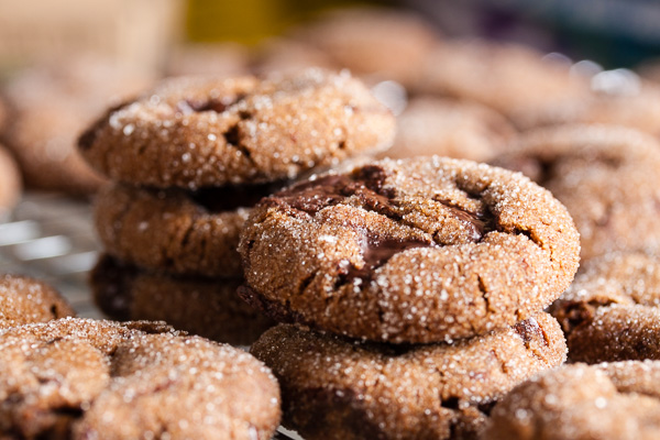 Chewy chocolate gingerbread cookies, made with fresh grated ginger and loaded with chunks of dark chocolate. This cookie packs a punch of flavour.