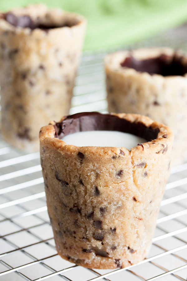 DIY Cookie Shot Glass! Chocolate Chip Cookie Shot Glasses! 