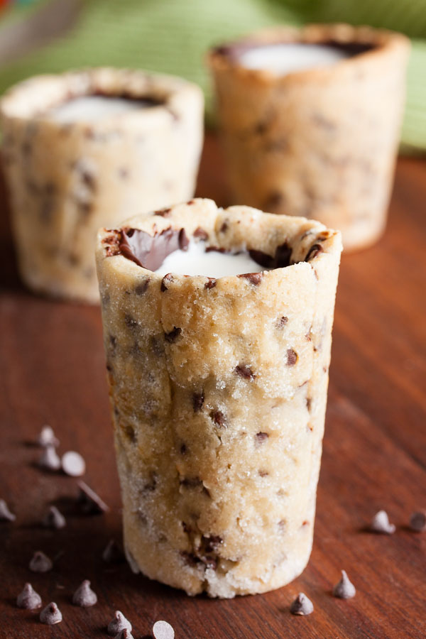 How to Make Chocolate Chip Cookie Shots 