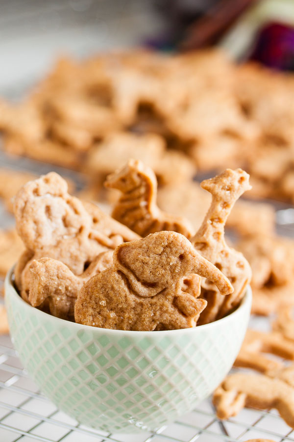 Both cinnamon and honey combine to give these soft, tender cinnamon animal crackers a flavour reminiscent of mini donuts or cinnamon buns.
