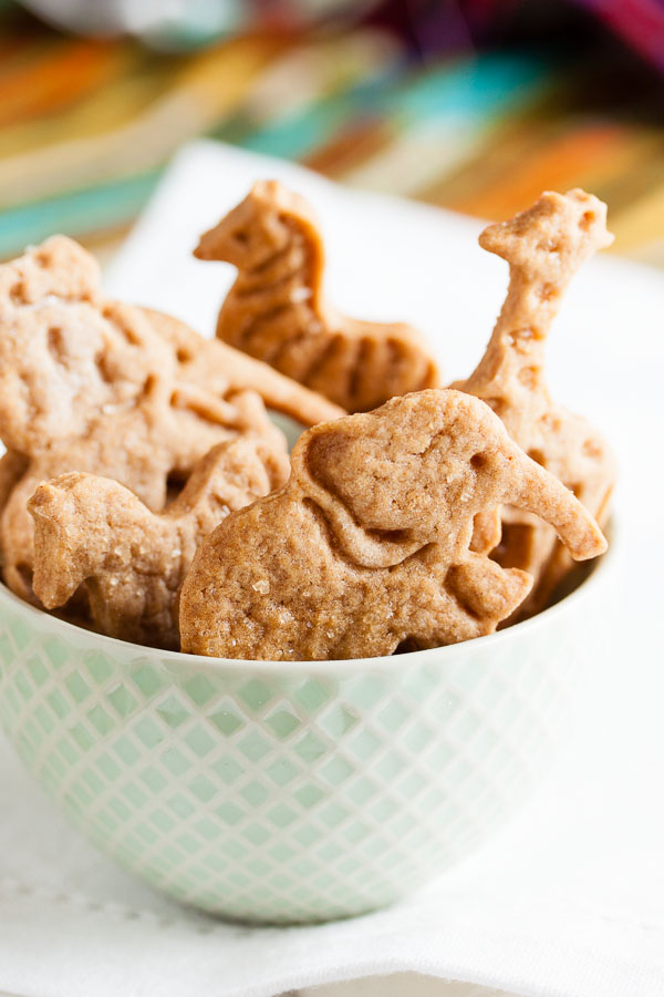 Both cinnamon and honey combine to give these soft, tender cinnamon animal crackers a flavour reminiscent of mini donuts or cinnamon buns.