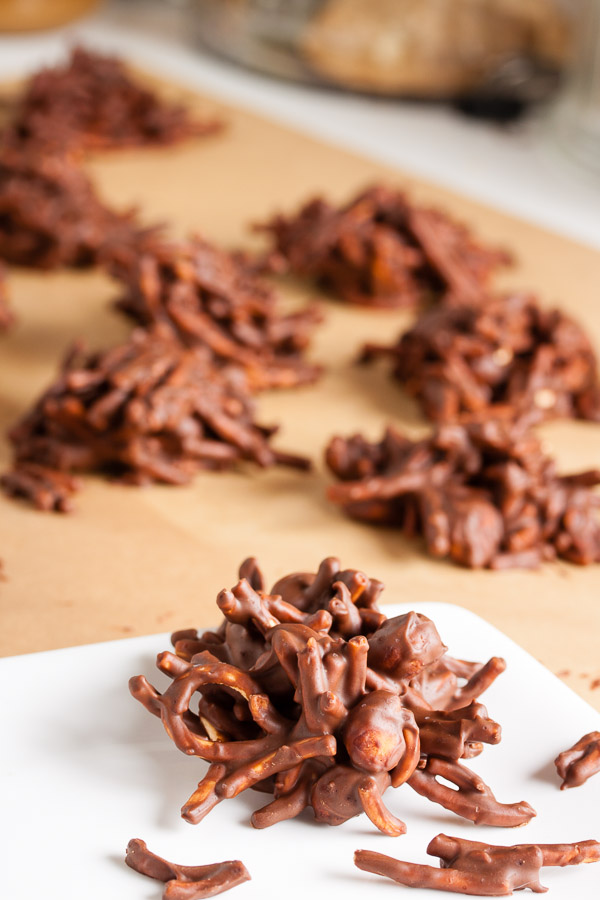 christmas cookies with chinese noodles