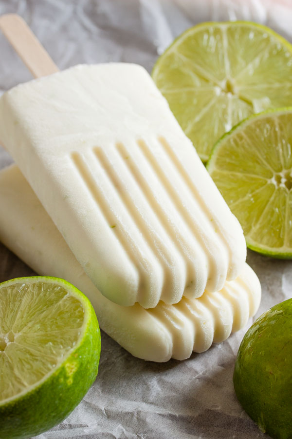 Key Lime Pie Popsicles – rich and creamy and full of tart lime flavour.