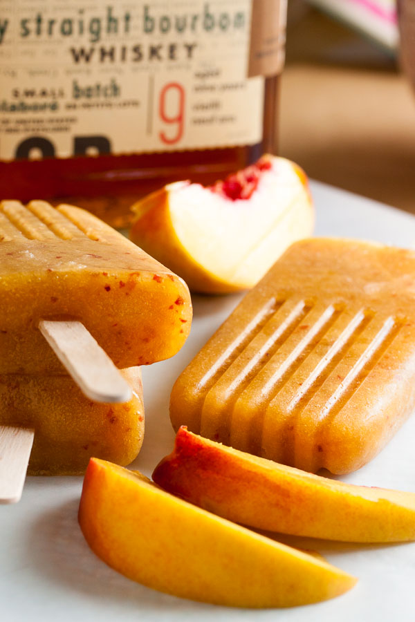 Peach Bourbon Popsicles – the flavours of the southern states in a grown-up treat.