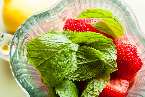 Strawberry Mint Popsicles – sweet, light and refreshing. A perfect summer treat.