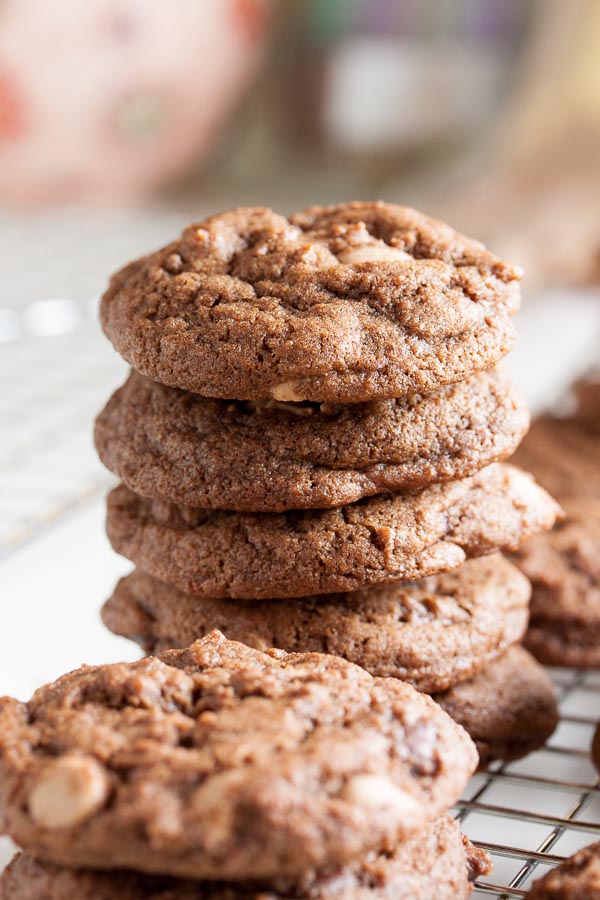 Mocha Mudslide Cookies – rich with the flavours of chocolate and espresso, studded with both chocolate chips and cappuccino chips.