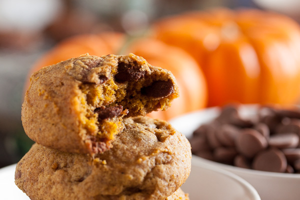 pumpkin chocolate chip cookies