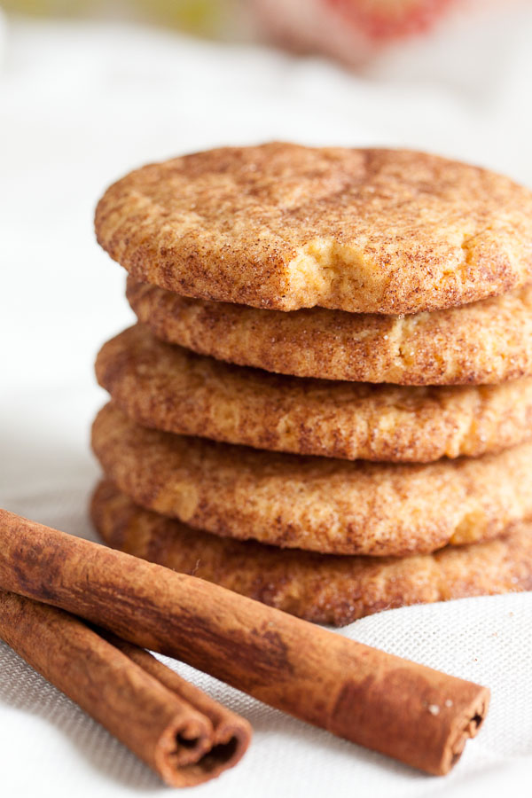These Snickerdoodles have the cinnamon flavour you'd expect, plus a bit of nutmeg and molasses for a slightly richer flavour.