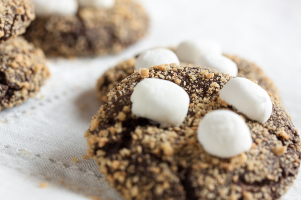 chocolate s’mores cookies