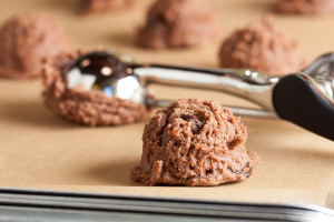 Soft and chewy Mocha Latte Cookies – a perfect combination of the flavours of coffee and rich chocolate, with both milk and dark chocolate chips.