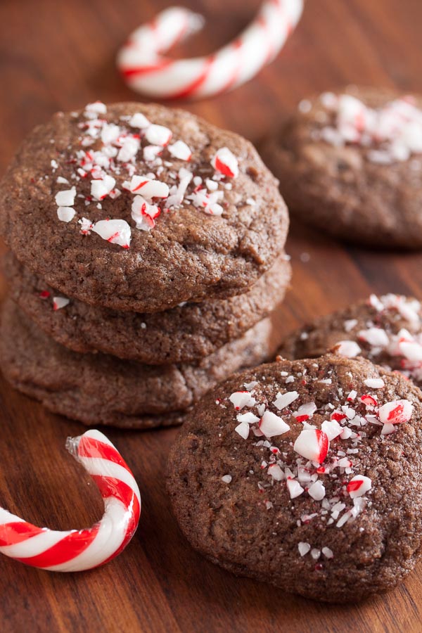 Double chocolate peppermint cookies, full of lots of chocolate chips and topped with crunchy crushed candy cane. A perfect combination of flavours.