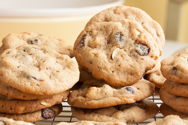 Peanut Butter Chocolate Chunk Cookies – slightly crispy on the outside, soft and chewy on the inside, with great peanut butter flavour.