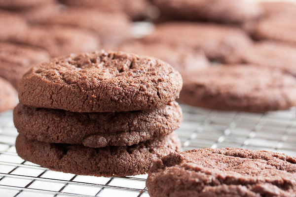 The outside of these Chocolate Sugar Cookies may be crisp, but they almost melt in your mouth. And the flavour? Deliciously sweet and oh-so chocolate-y.