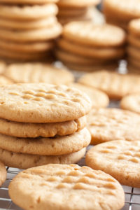 Soft & chewy peanut butter cookies – the flavour and texture that everybody loves!