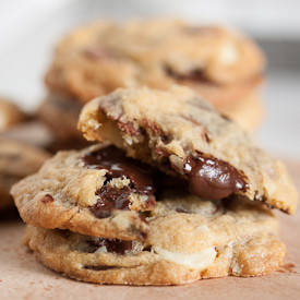 Milk Chocolate Macadamia Nut Cookies | wanna come with?