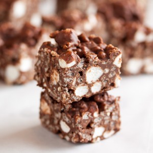 No-bake Crispy Rocky Road Bars – with chocolate, butterscotch, peanut butter, crispy rice cereal, and mini marshmallows. You'll love them!